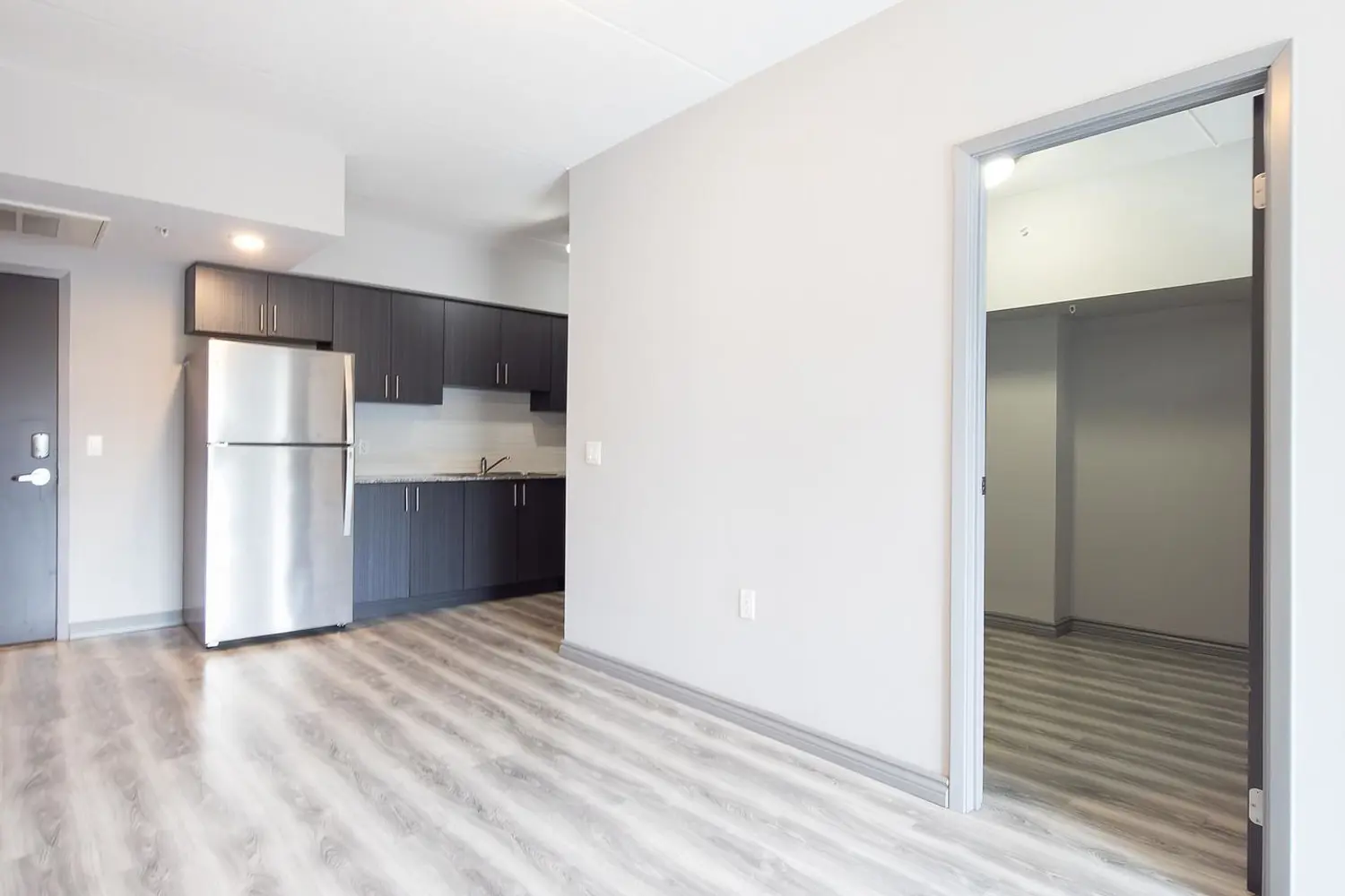 Additional image 7 of 275 Larch Street F212