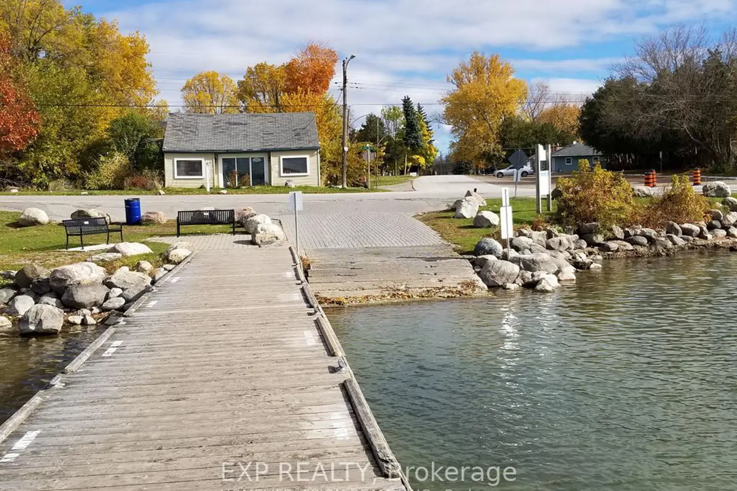 51 Lake Drive photo 4