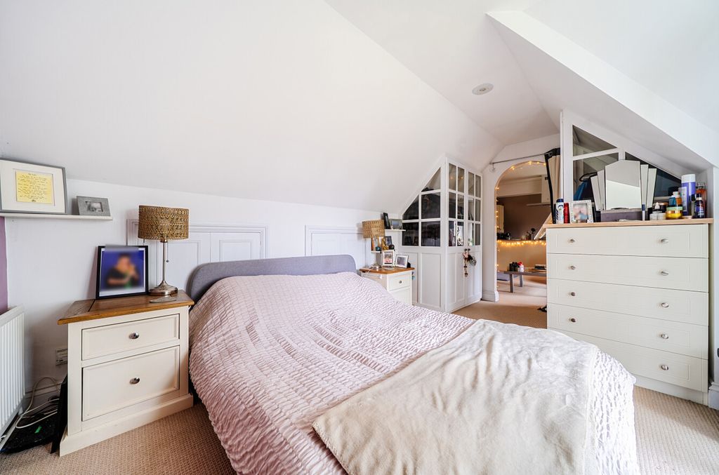 Additional image 13 of 1 bed flat for saleHindhead, Surrey GU26