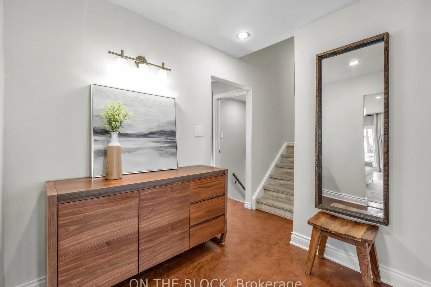 41 Eastlea Crescent