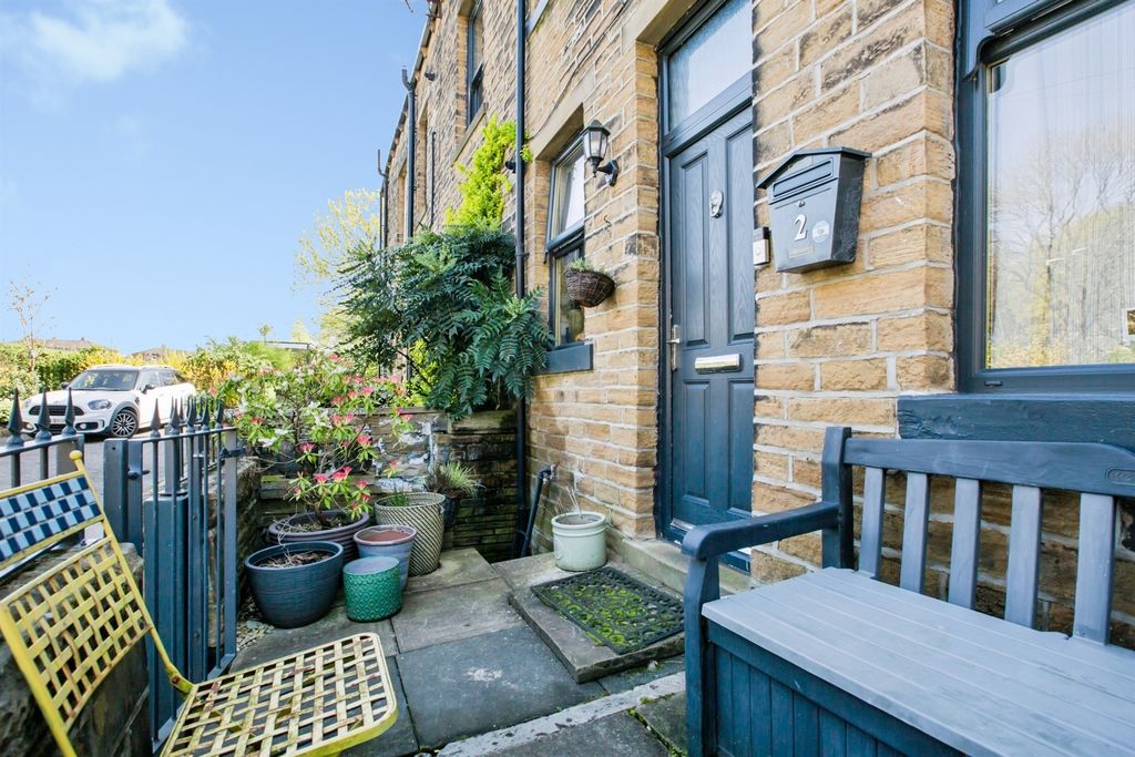 3 bed end terrace house for saleMabel Street, Mytholmroyd HX7