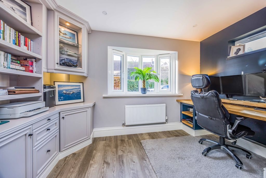 Additional image 12 of 4 bed detached house for saleHavant, Hampshire PO9
