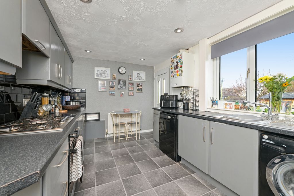 Additional image 4 of 4 bed semi-detached house for sale44 Hillside Crescent South, Gorebridge EH23