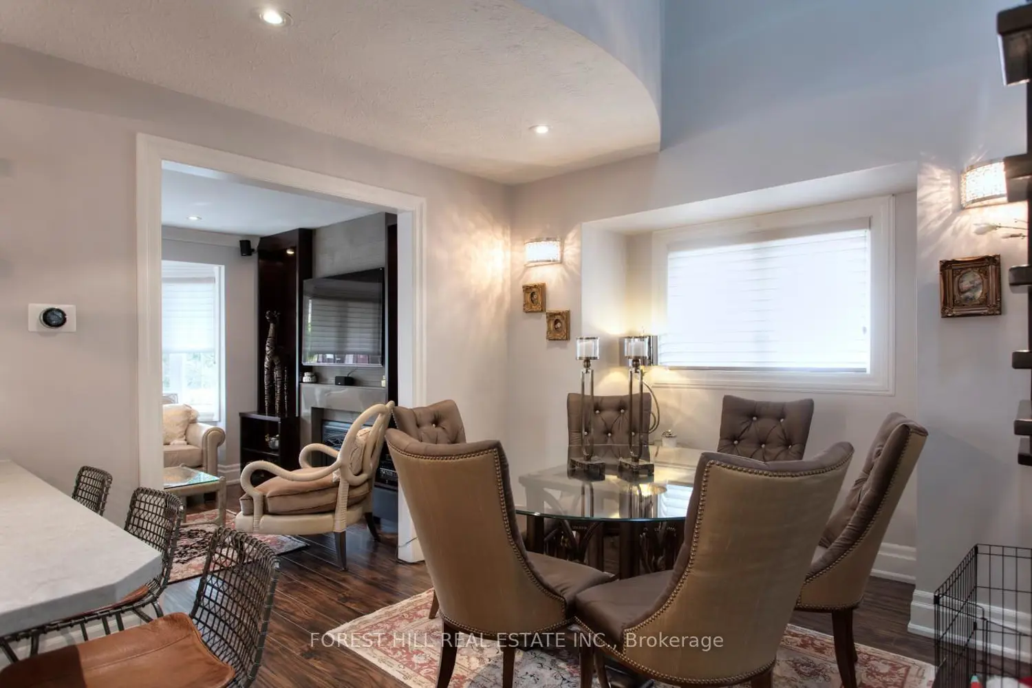 136 Hollywood Avenue photo 4