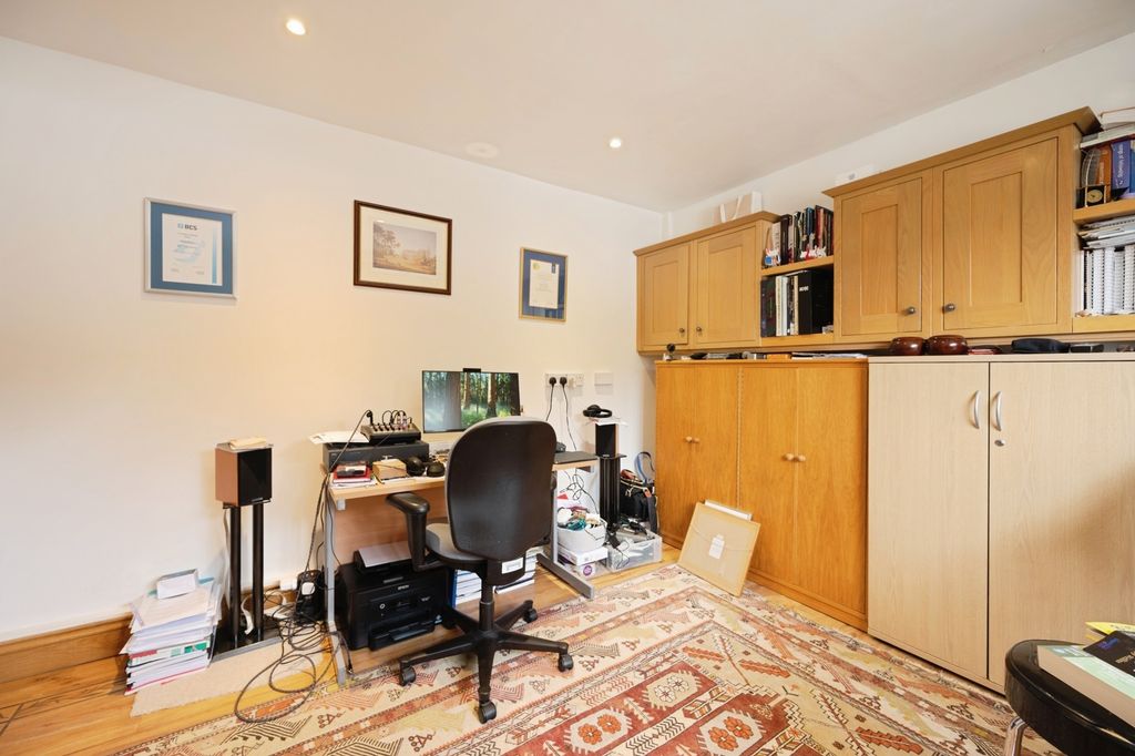 Additional image 8 of 4 bed detached house for saleSt. Helens Road, Hayling Island PO11