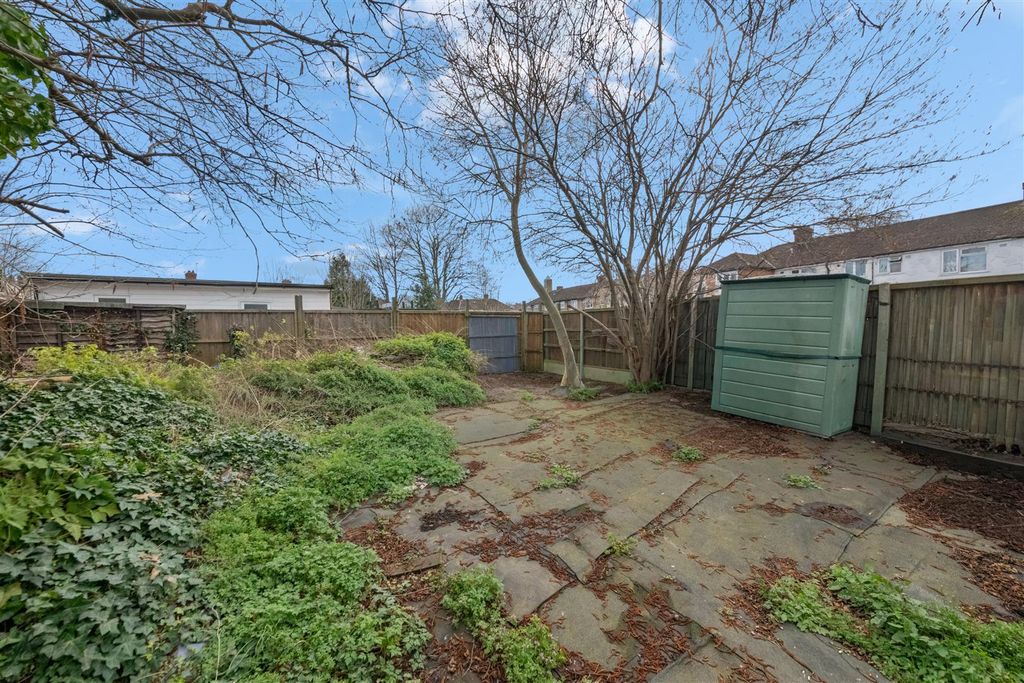 Additional image 29 of 5 bed semi-detached house for saleBotwell Lane, Hayes UB3