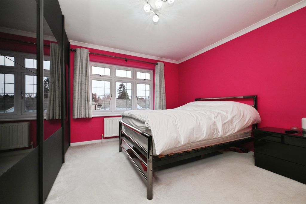 Additional image 13 of 5 bed detached house for saleRoselands Avenue, Hoddesdon EN11