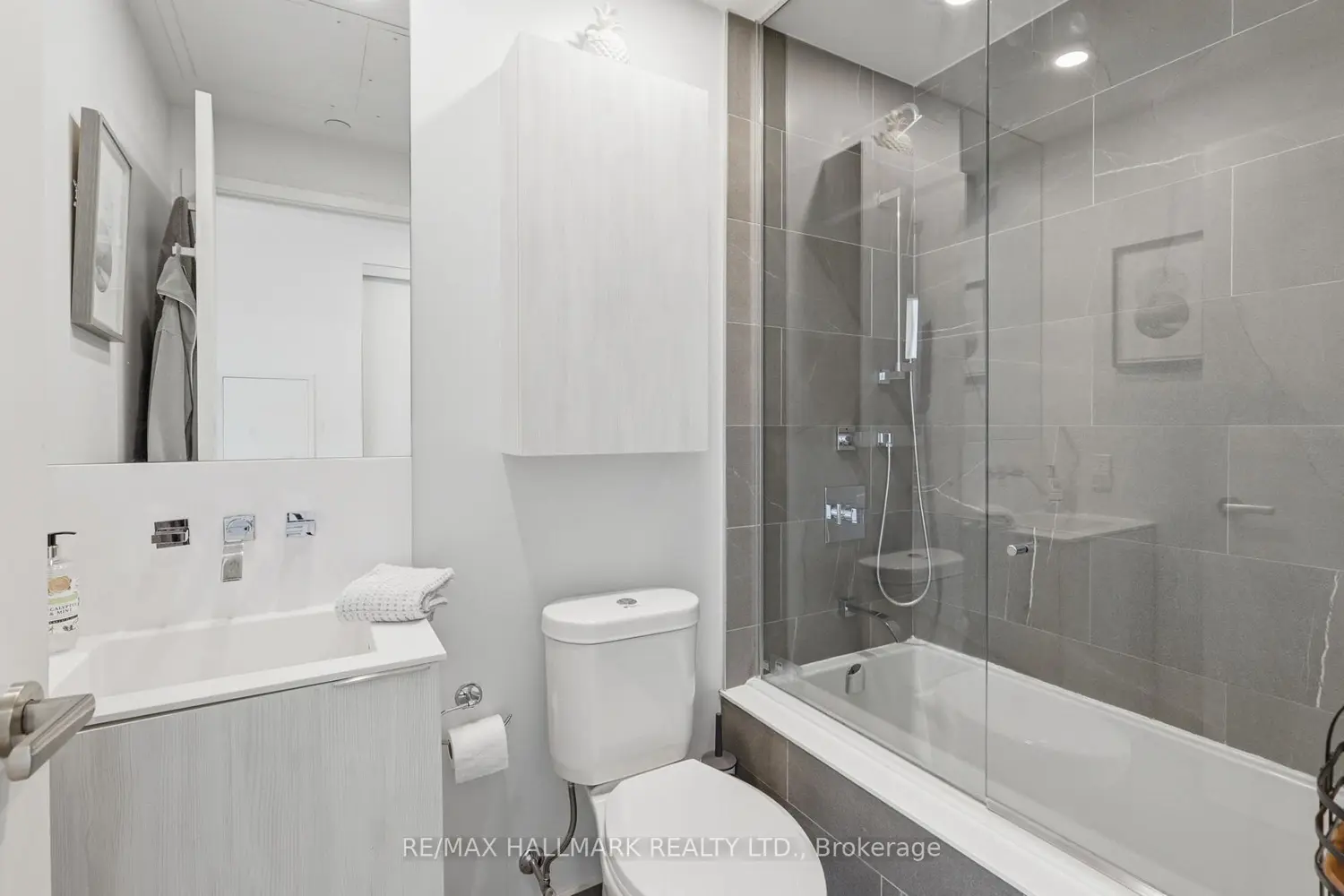 12 Bonnycastle Street 425 photo 4