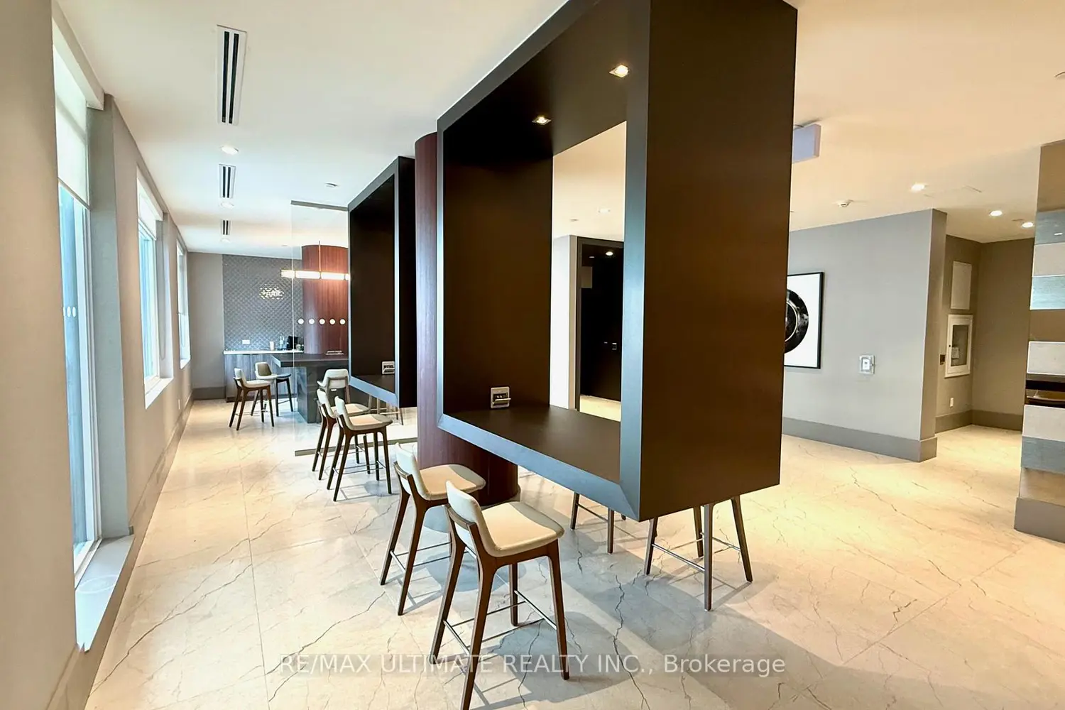 55 Duke Street 318 photo 3
