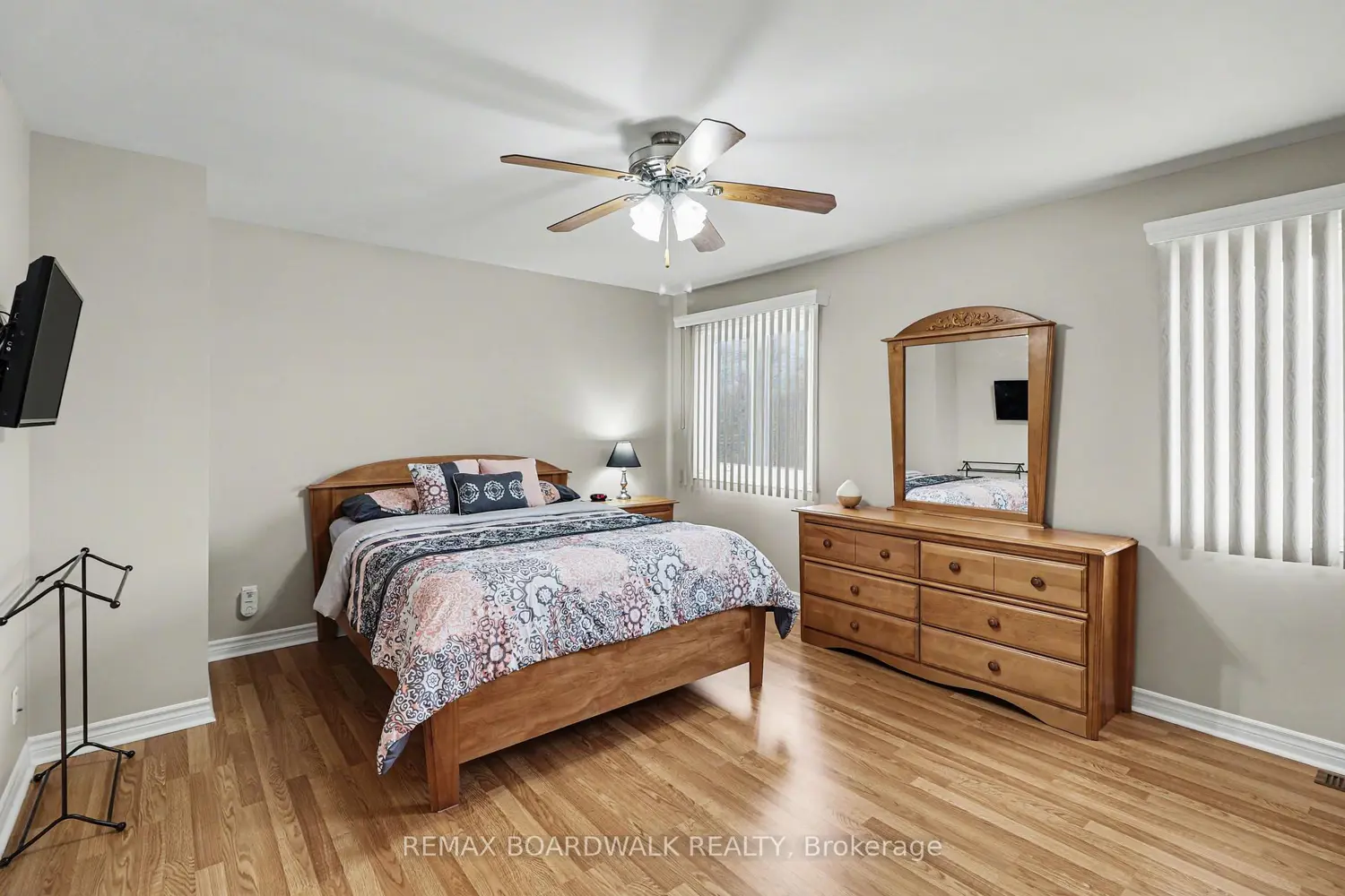 12 Sauve Terrace photo 5