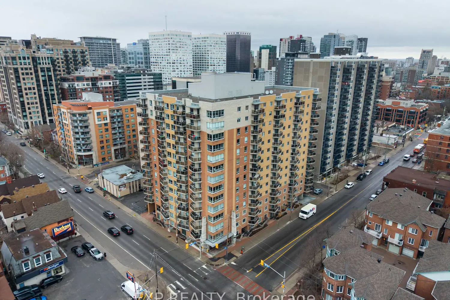 Additional image 18 of 429 Somerset Street 803