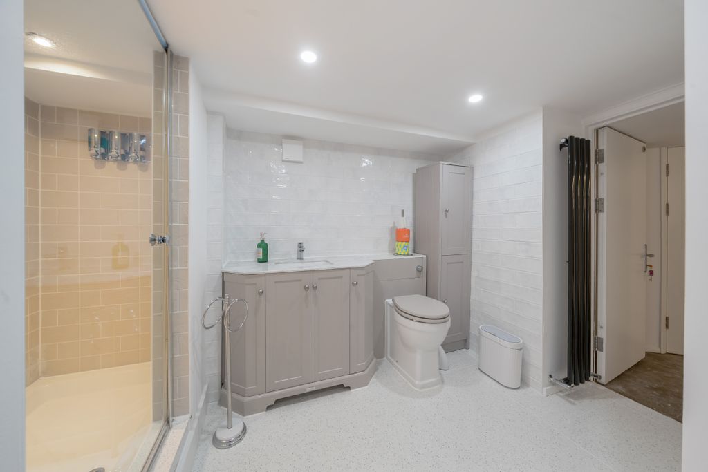 Additional image 12 of 3 bed flat for saleGoldings, Hertford SG14