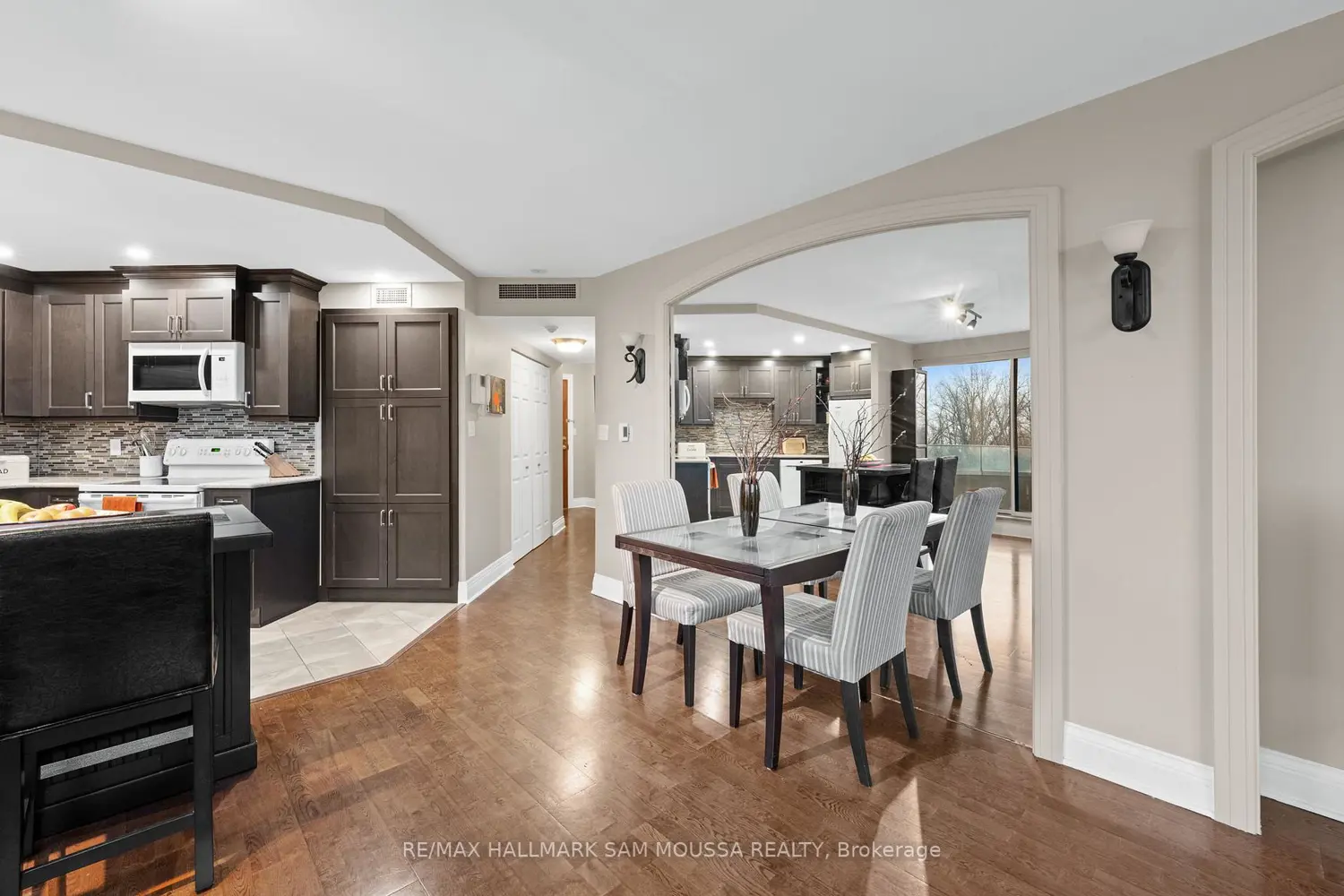 Additional image 8 of 3105 Carling Avenue 504