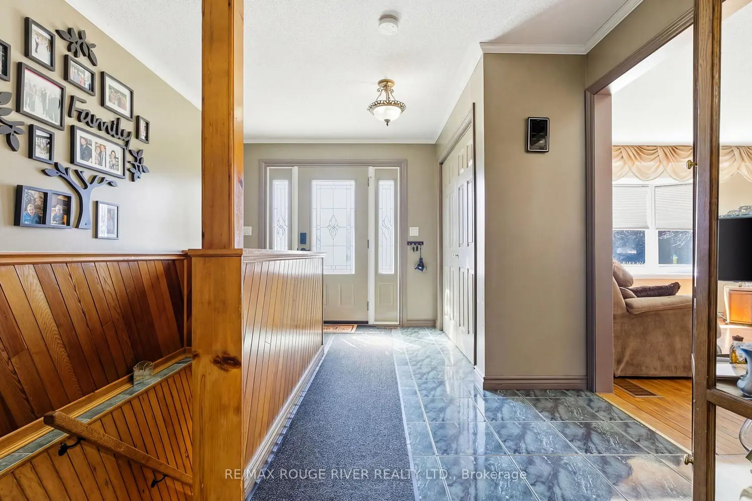 846 Ontario Street photo 3