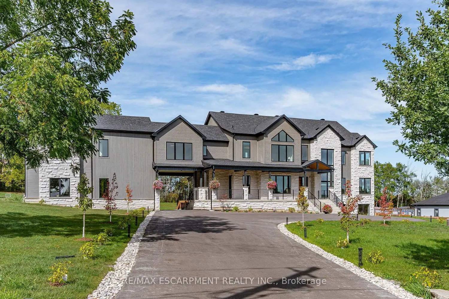 8920 Wellington Rd 124