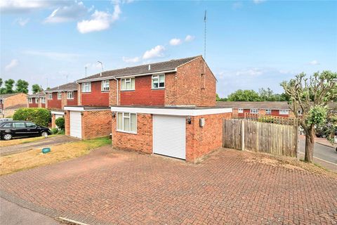 Clovelly Way, Orpington BR6