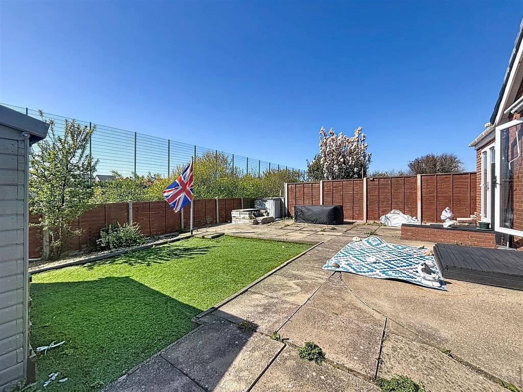 Additional image 18 of 4 bed detached bungalow for saleAshcourt Drive, Hornsea HU18