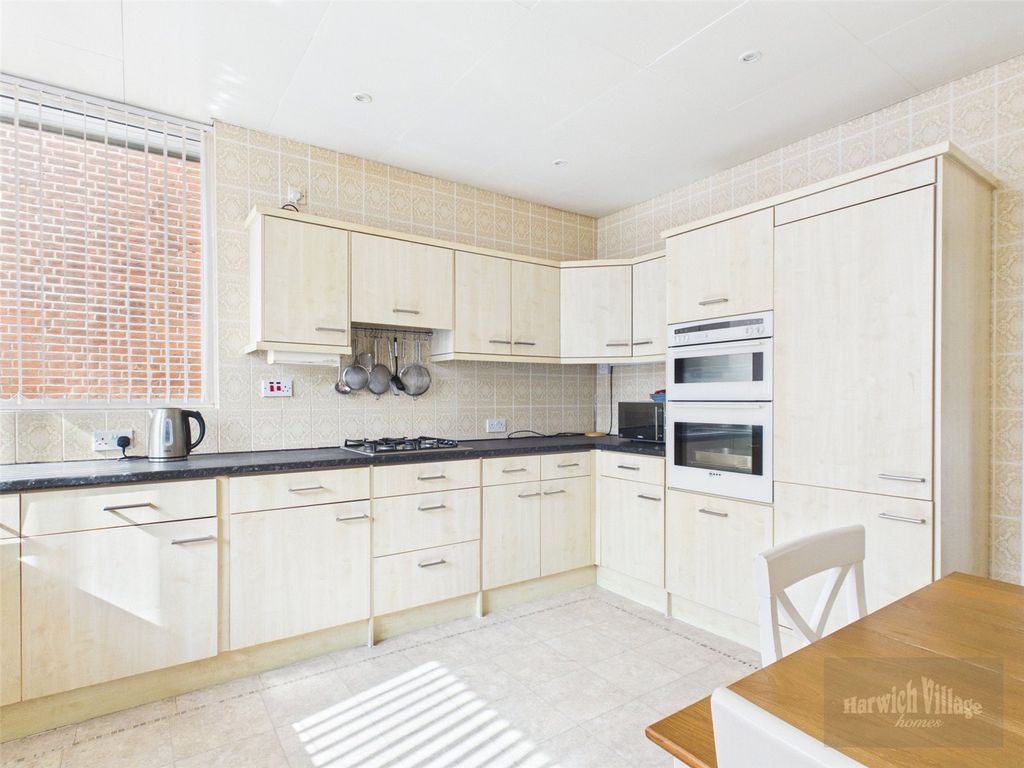 Additional image 11 of 4 bed detached house for saleBeach Road, Harwich, Essex CO12
