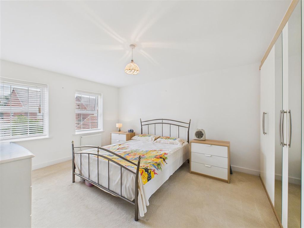 Additional image 12 of 4 bed detached house for saleField View Drive, Hessle HU13