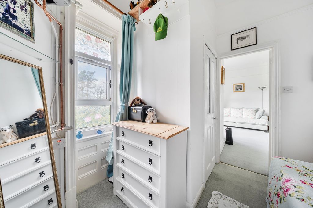 Additional image 11 of 1 bed flat for saleTower Road, Hindhead GU26