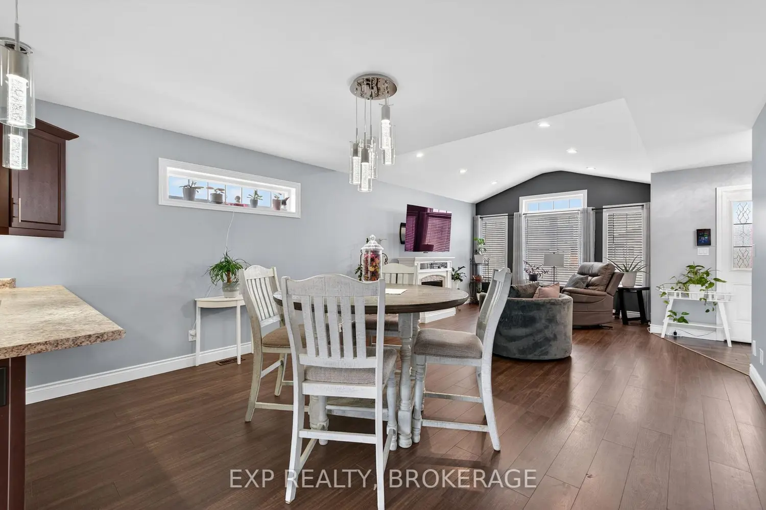 79 Deacon Place photo 4