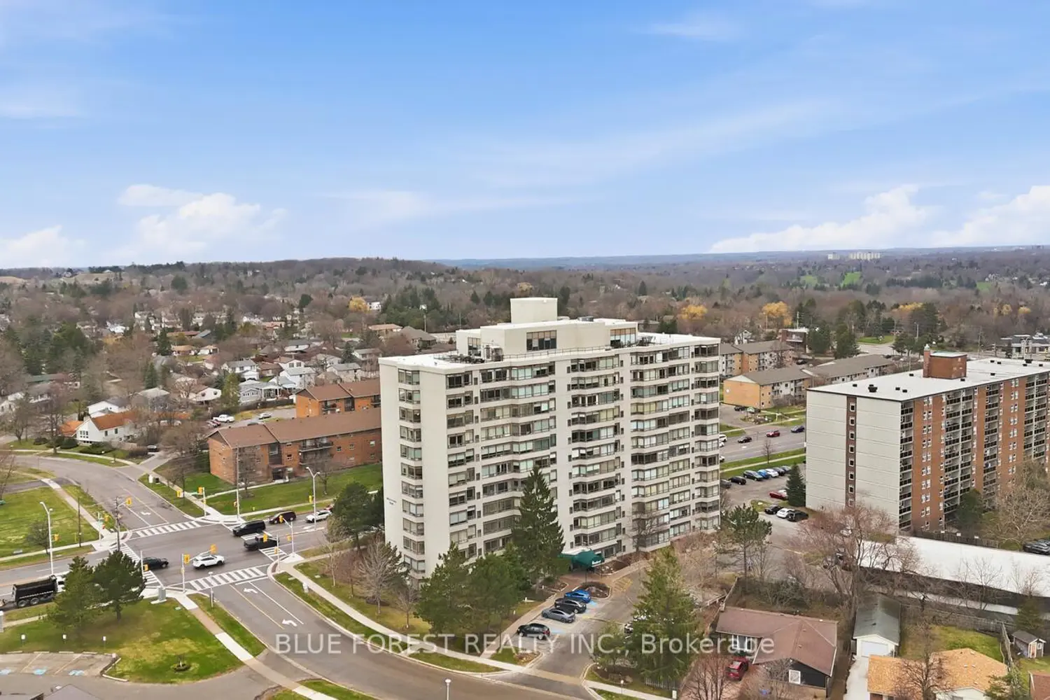 744 Wonderland Road 203 photo 2