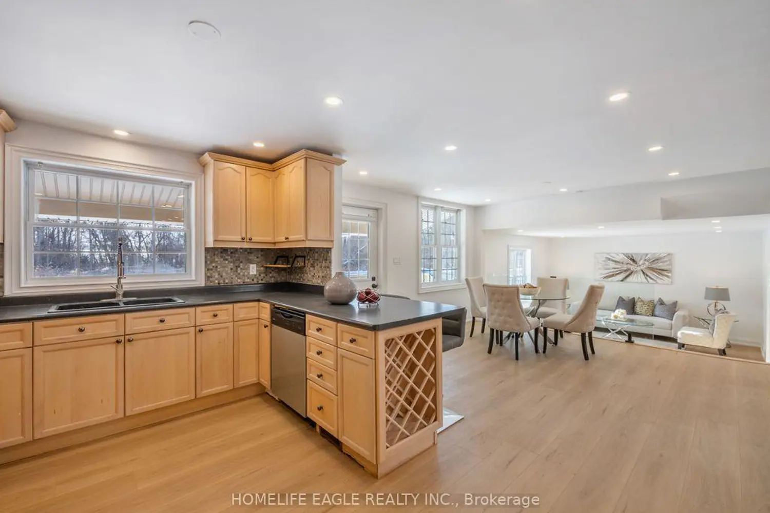 4566 Lloydtown-Aurora Road photo 3