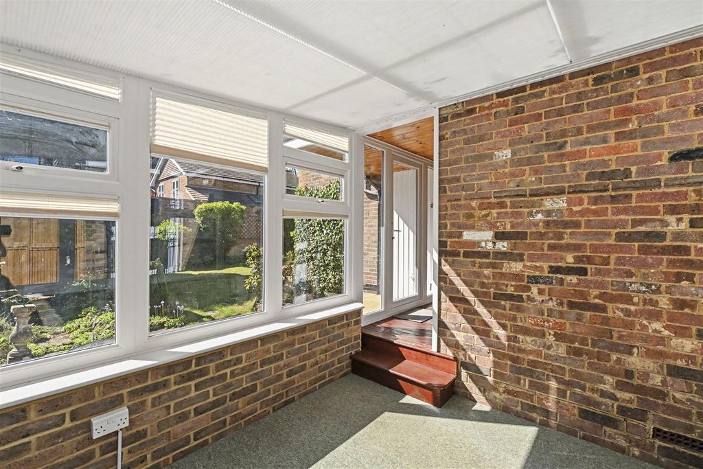 Additional image 9 of 2 bed flat for saleAvenue St. Nicholas, Harpenden AL5