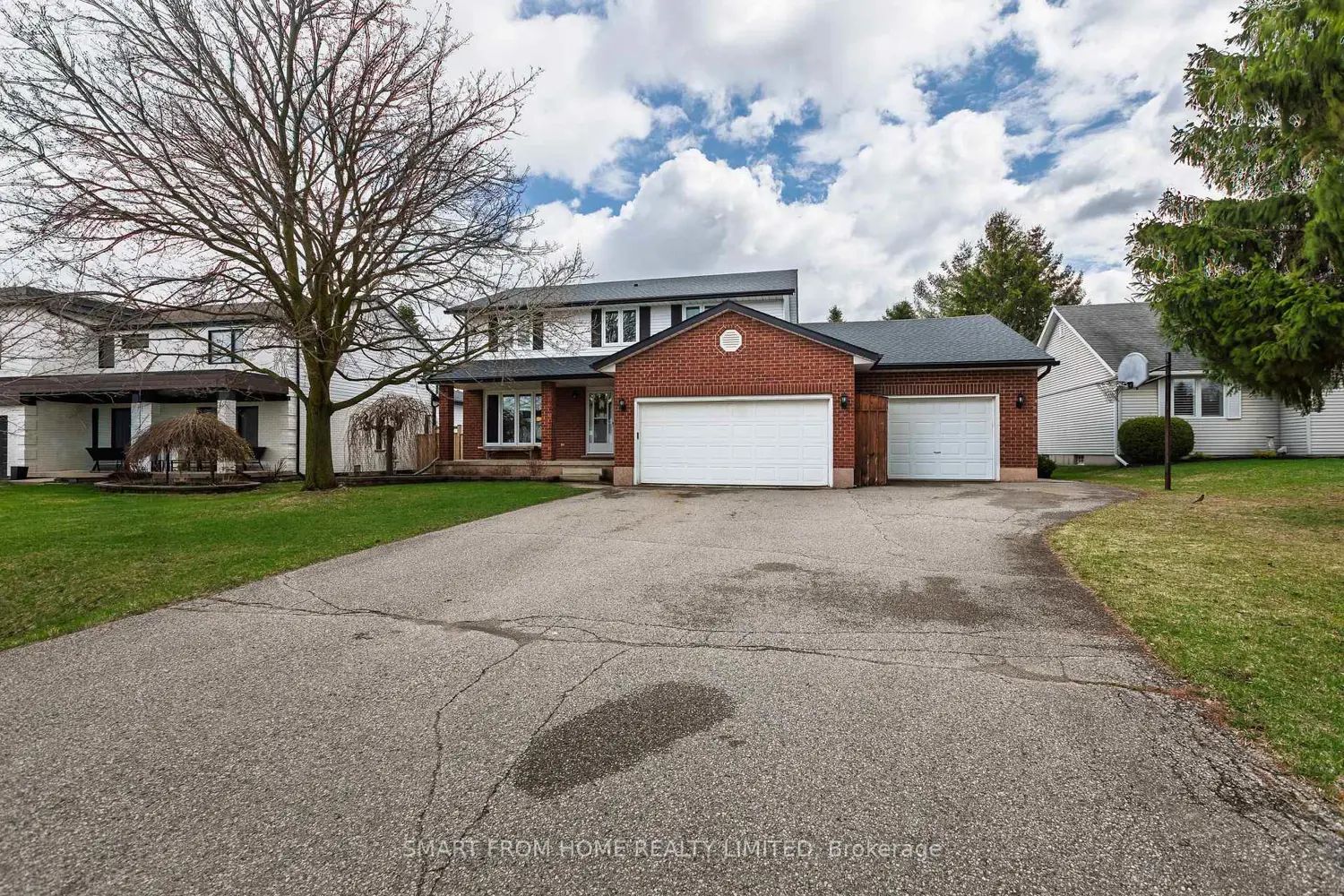 1445 Mannheim Road photo 4