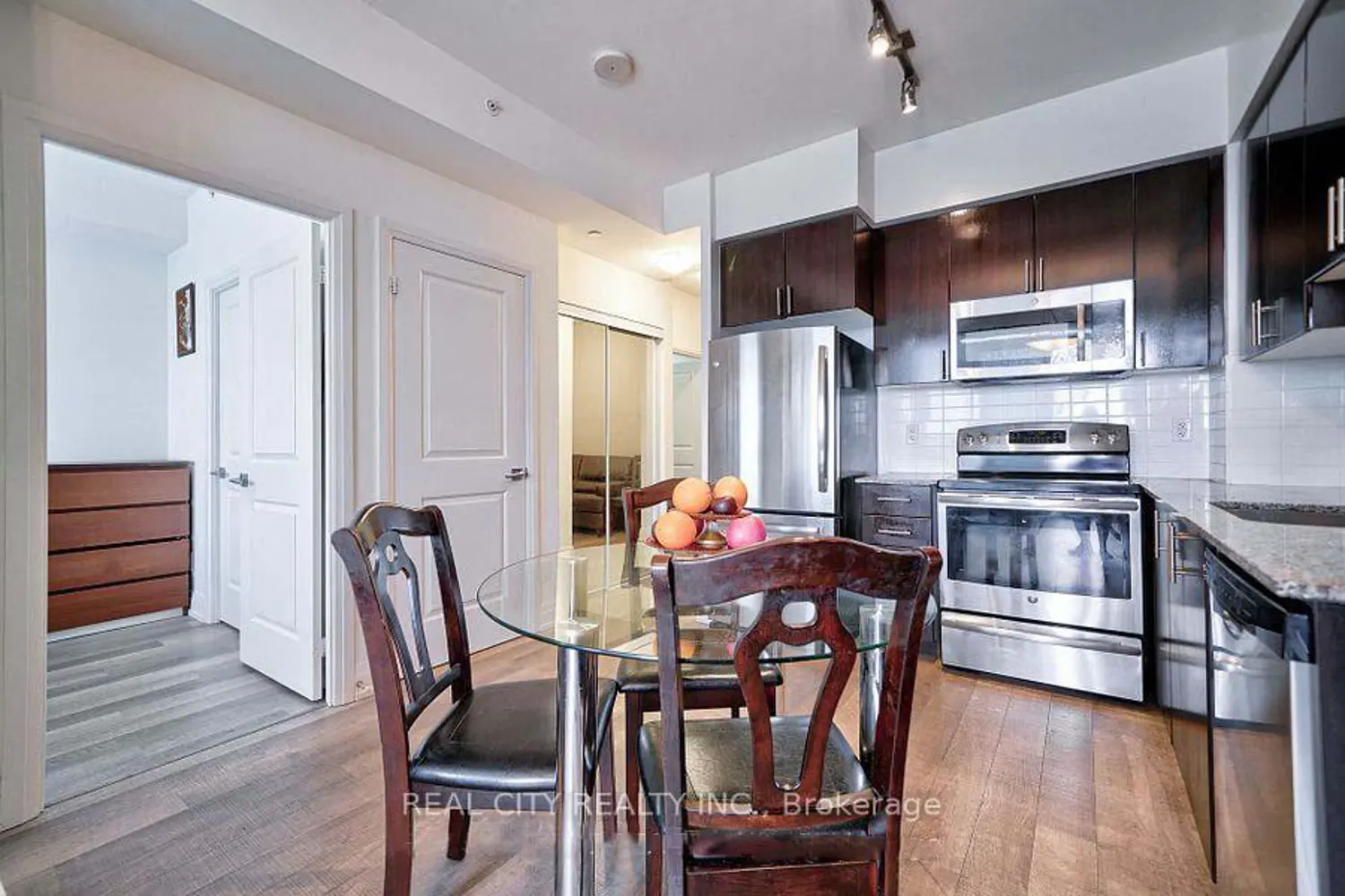 Additional image 6 of 7167 Yonge Street 407