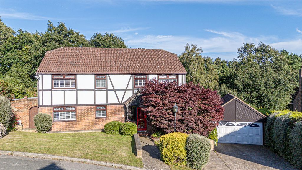 5 bed detached house for saleBeauport Gardens, St. Leonards-On-Sea TN37