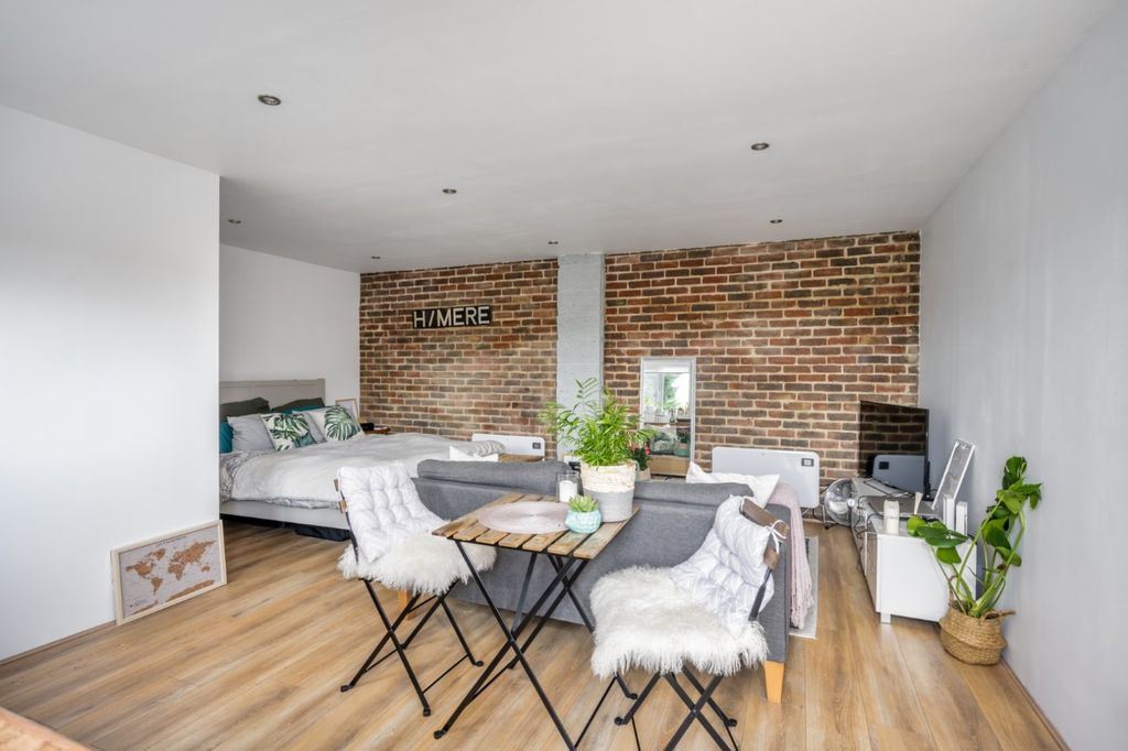 Additional image 19 of 5 bed detached house for saleCourts Hill Road, Haslemere, Surrey GU27