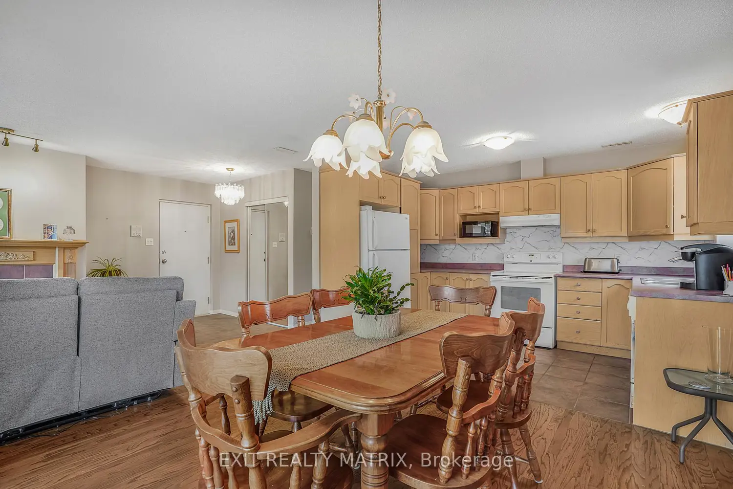 Additional image 10 of 669 Spence Avenue 4