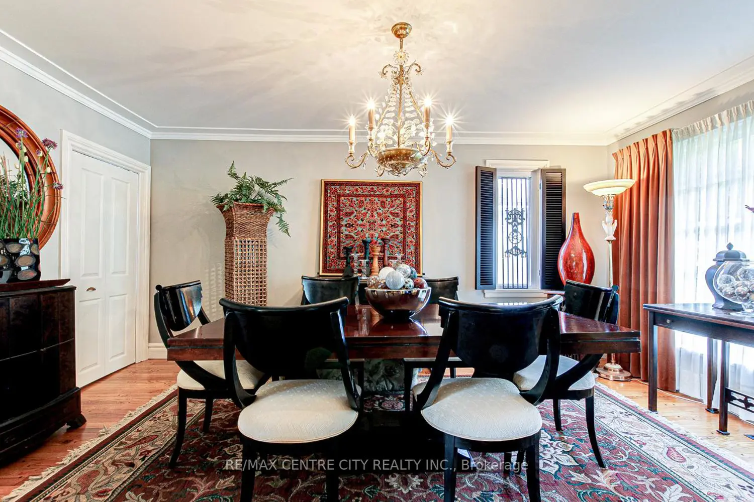 174 Harrison Place photo 3