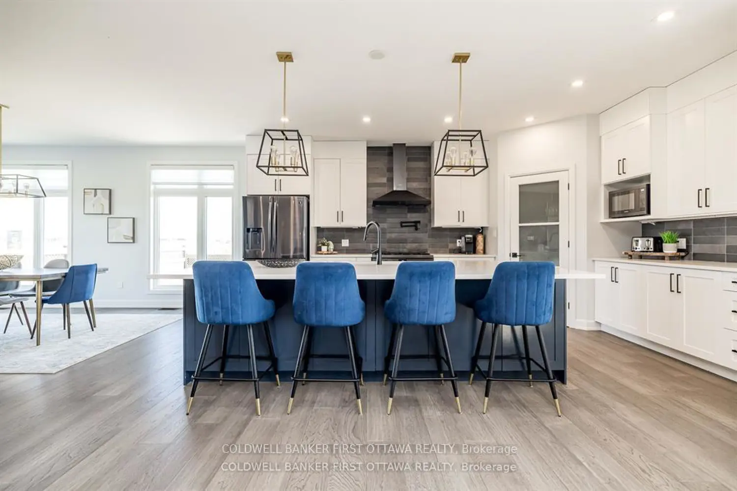 5758 Fernbank Road photo 5
