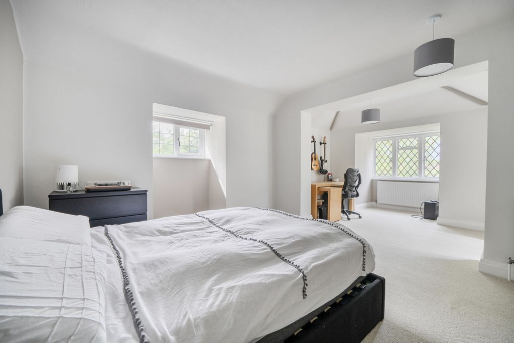 Additional image 16 of 6 bed detached house for saleGreys Road, Henley-On-Thames, Oxfordshire RG9