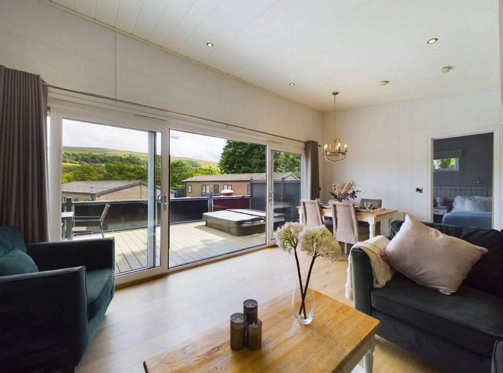 Additional image 5 of 2 bed mobile/park home for saleAysgarth, Leyburn DL8