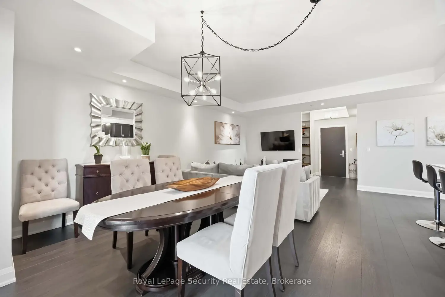 35 Fontenay Court 602 photo 5
