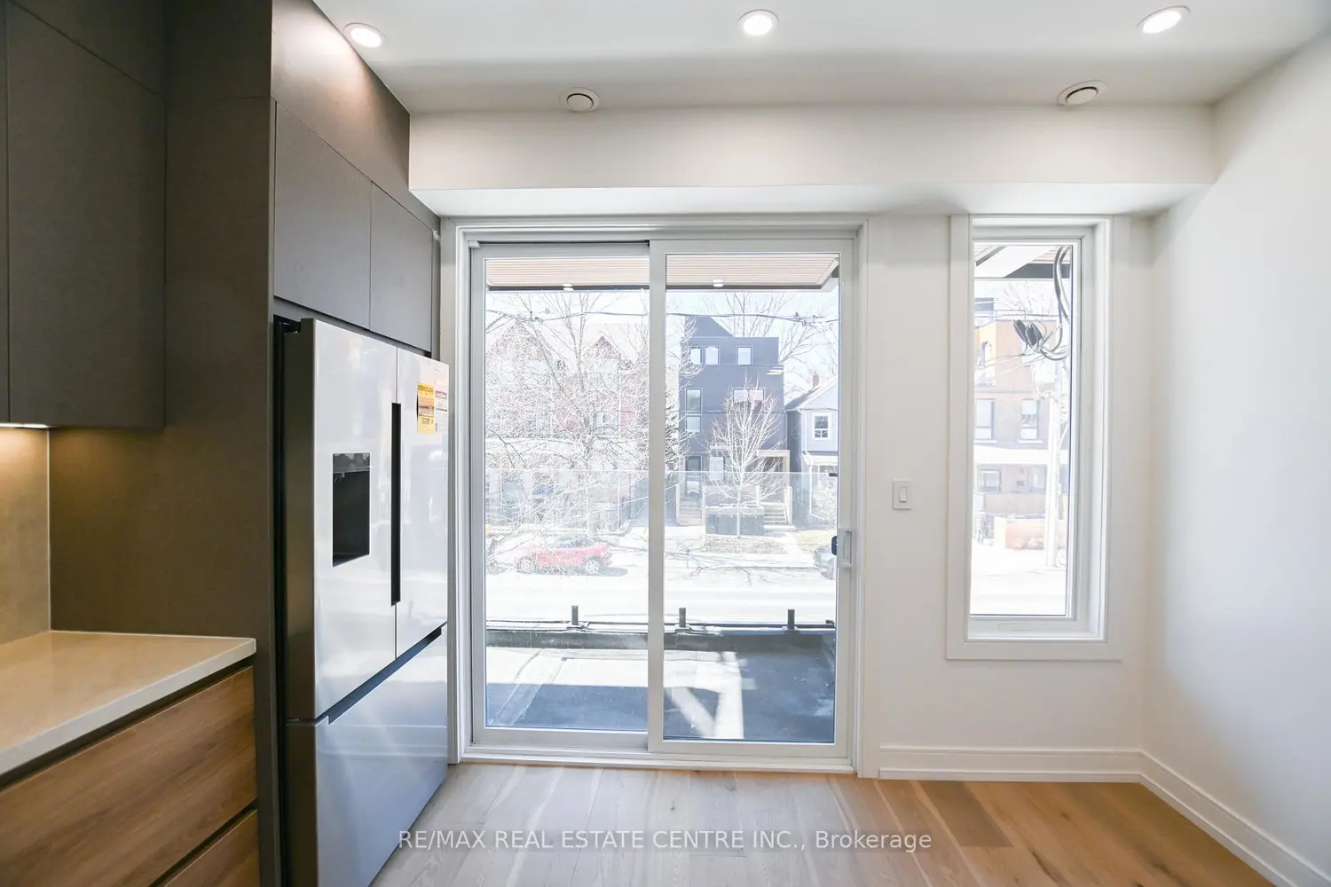 57 Jones Avenue photo 3