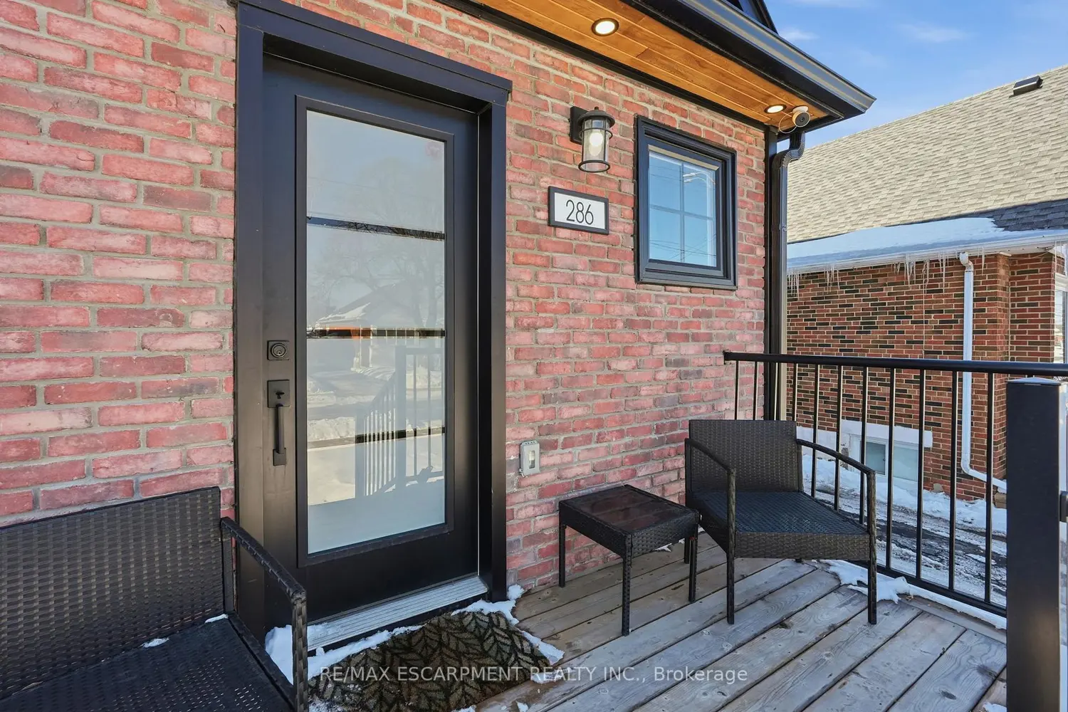 286 East 18Th Street photo 3