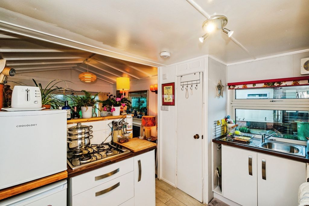 Additional image 3 of 1 bed property for saleCountryside Farm Park, Church Lane, Upper Beeding, West Sussex BN44