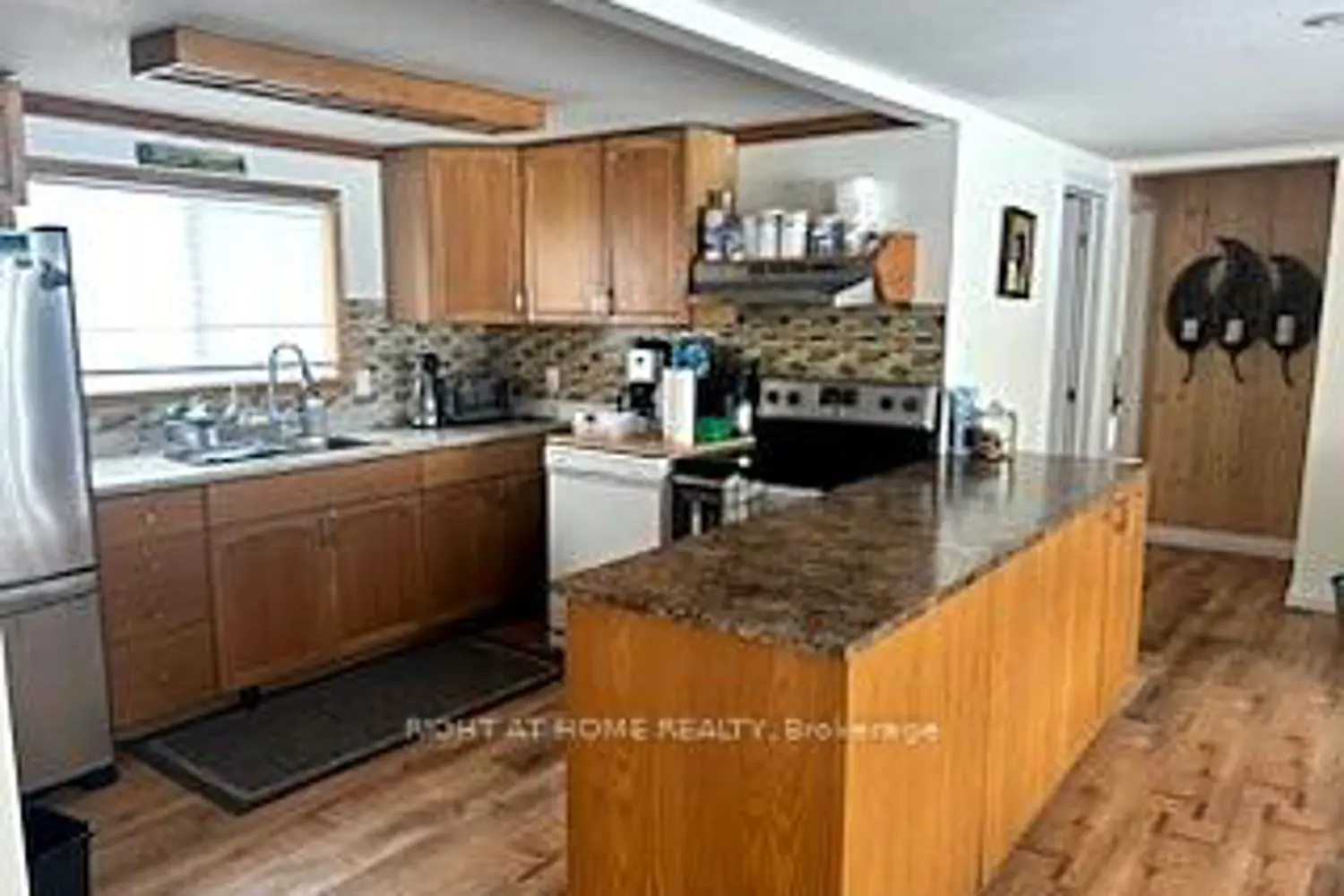45 Heda Drive photo 2