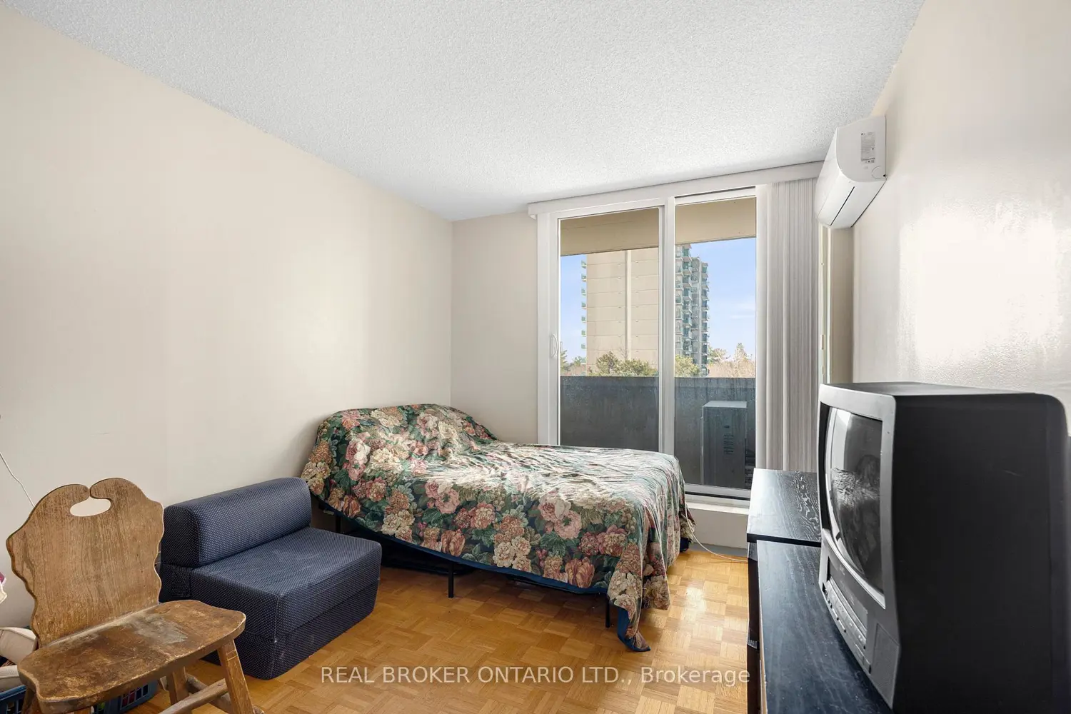 Additional image 4 of 2625 Regina Street 506