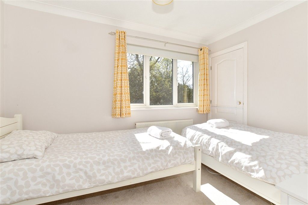 Additional image 8 of 2 bed flat for saleTanbridge Park, Horsham, West Sussex RH12