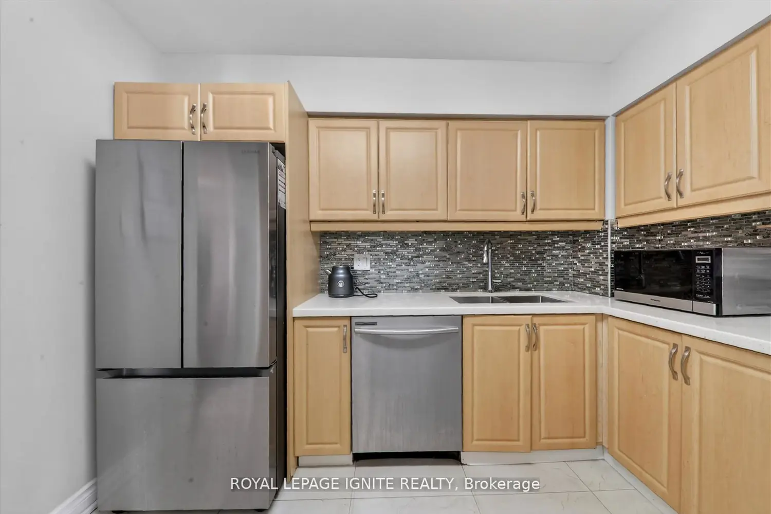 Additional image 9 of 39 Kimbercroft Court 414