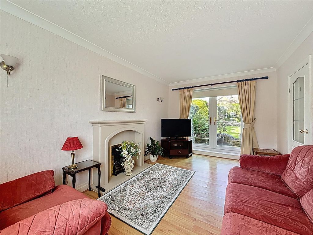 Additional image 2 of 3 bed detached house for saleClifton Street, Hornsea HU18