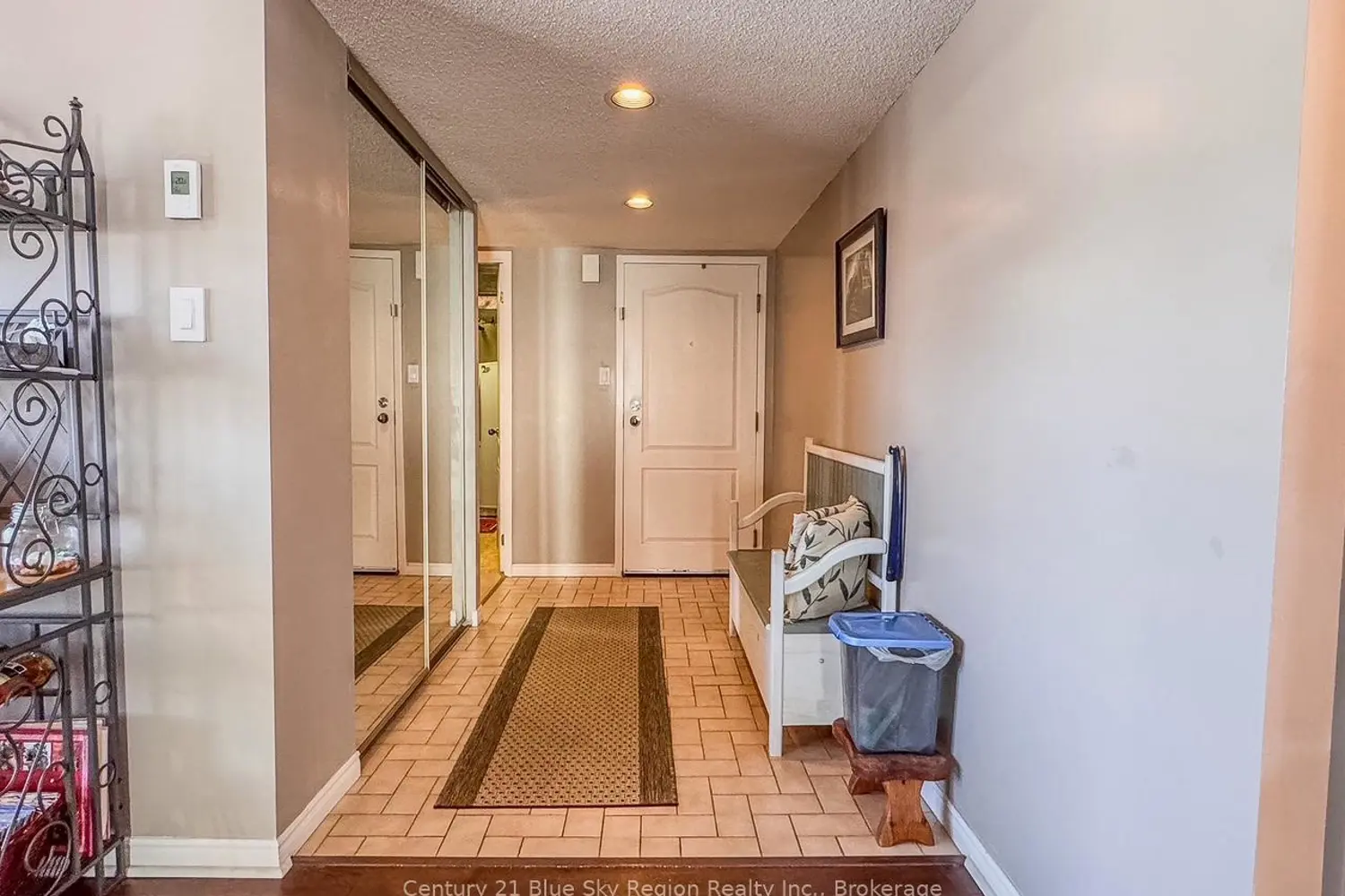 Additional image 2 of 441 William Street 101