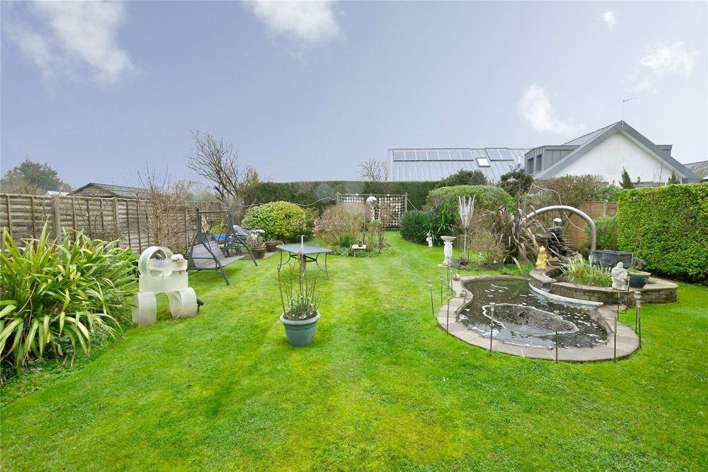 Additional image 32 of 6 bed detached house for saleHavant Road, Hayling Island, Hampshire PO11