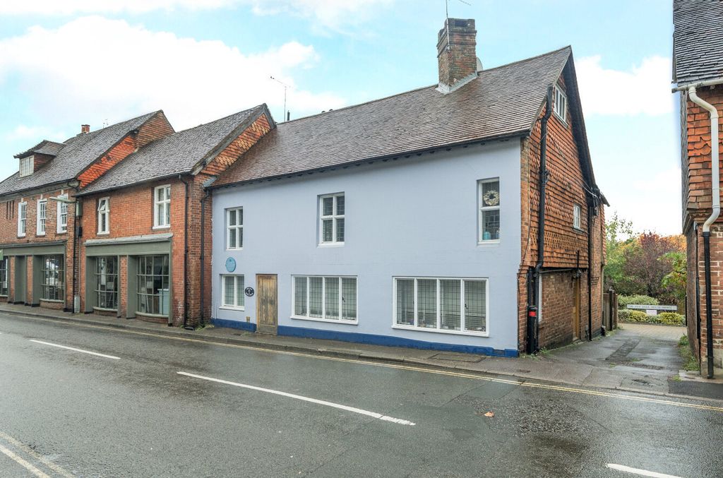 2 bed maisonette for saleHaslemere GU27