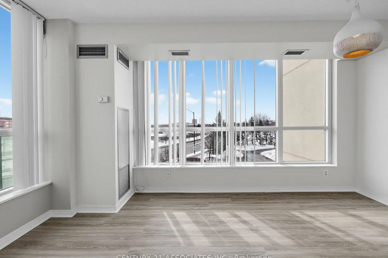 2585 Erin Centre Boulevard 408 photo 5